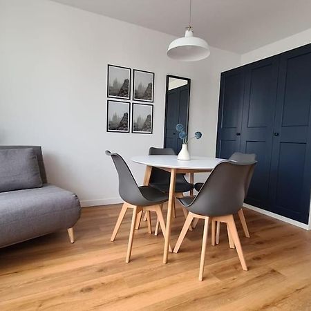 Sloneczny Apartament W Centrum Gdyni 2 Pokojowy Гдиня Екстер'єр фото